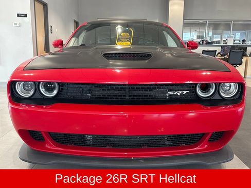 Used 2016 Dodge Challenger SRT Hellcat RWD image 2