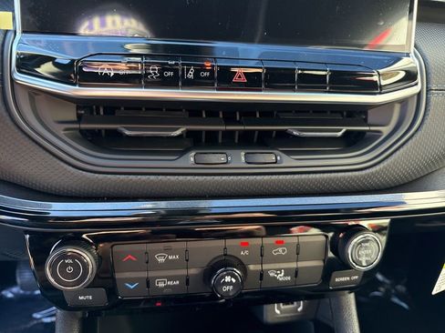 New 2026 Jeep Compass Latitude image 26