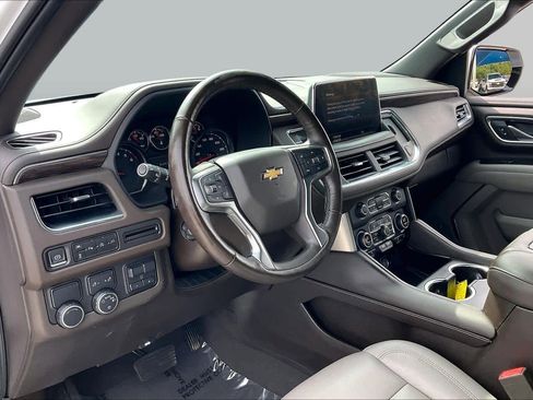 Used 2021 Chevrolet Tahoe LT w/ LT Signature Package RWD image 18