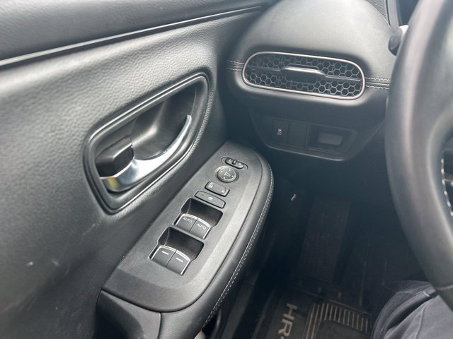 Used 2026 Honda HR-V EX-L image 12