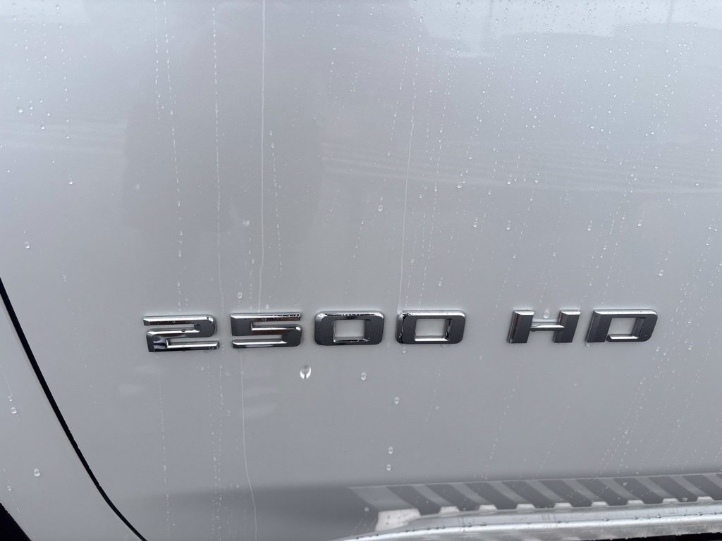 Used 2024 Chevrolet Silverado 2500 LT AWD/4WD image 13