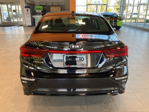 Used 2021 Kia Forte LXS image 6