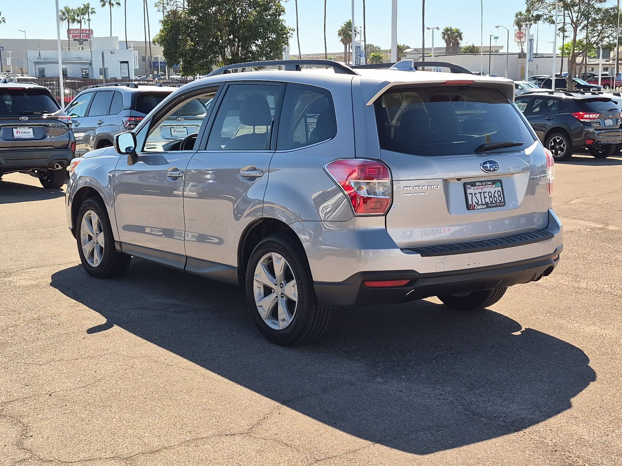 Used 2016 Subaru Forester 2.5i Limited AWD/4WD image 6