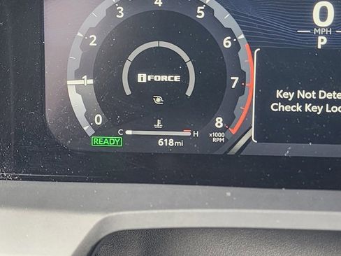 Used 2025 Toyota Tacoma Limited image 24