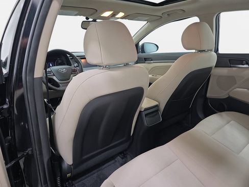 Used 2017 Hyundai Elantra Value Edition FWD image 10