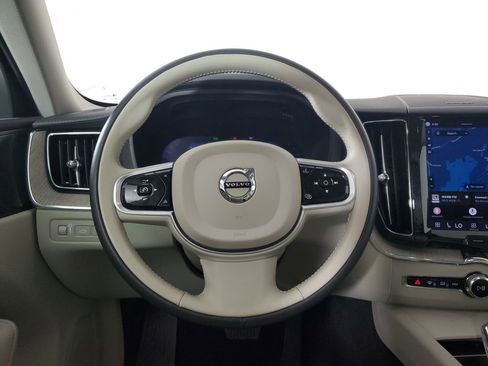 Used 2022 Volvo XC60 T8 Inscription w/ Advanced Package AWD/4WD image 16