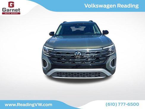 New 2026 Volkswagen Atlas Peak Edition image 8