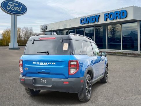 Used 2025 Ford Bronco Sport Outer Banks w/ Outer Banks Tech Package+ AWD/4WD image 4