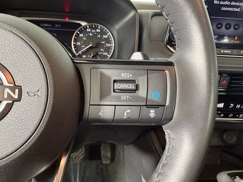 Used 2023 Nissan Rogue SL image 13