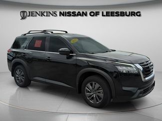 Certified 2025 Nissan Pathfinder SV 360° Tour
