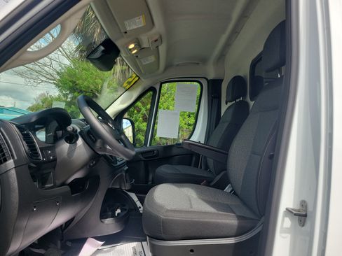 Used 2025 RAM ProMaster 1500 w/ Convenience Group FWD image 8