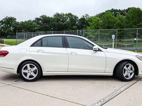 Used 2016 Mercedes-Benz E 350 4MATIC Sedan image 5