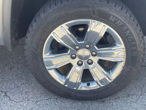 Used 2017 GMC Sierra 1500 SLT AWD/4WD image 32