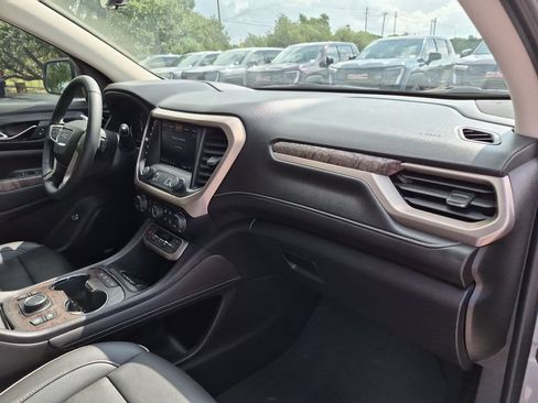 Used 2023 GMC Acadia Denali w/ Denali Ultimate Package FWD image 42
