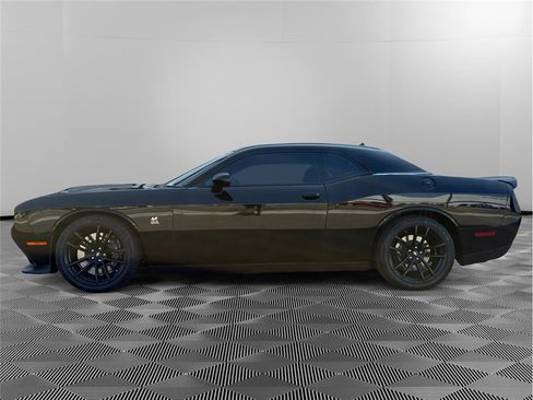 Used 2021 Dodge Challenger R/T Scat Pack w/ Dynamics Package image 2