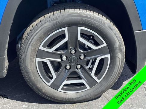 New 2026 Jeep Cherokee Laredo image 27