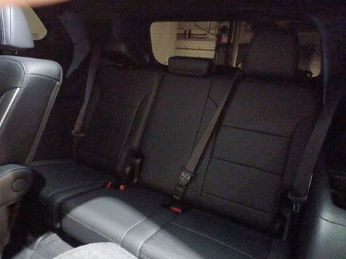 Used 2025 Buick Enclave Sport Touring image 25