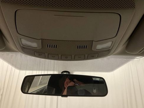 Used 2017 Ford Fusion SE image 25