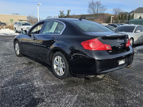Used 2015 INFINITI Q40 AWD w/ Moonroof Package image 6