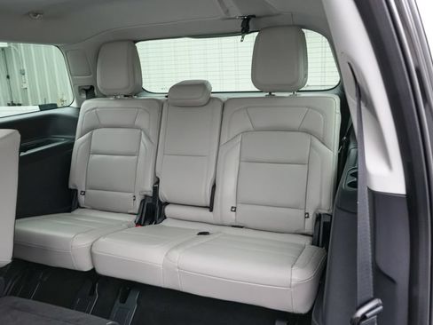 Used 2025 Lincoln Navigator Reserve AWD/4WD image 29