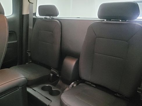 Used 2018 Chevrolet Colorado LT image 18