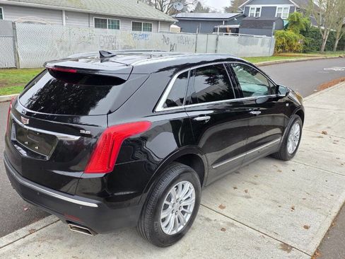 Used 2017 Cadillac XT5 FWD image 5