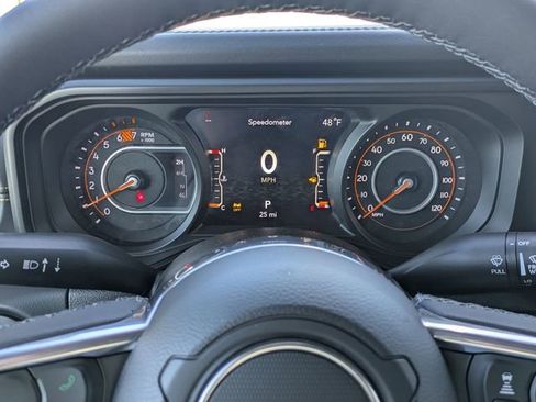 New 2026 Jeep Wrangler Unlimited Sahara AWD/4WD image 16