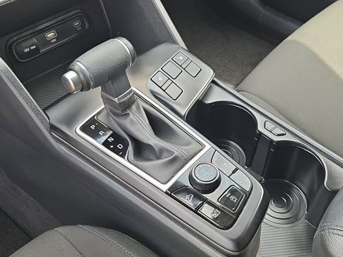 Certified 2025 Kia Sportage LX AWD/4WD image 61