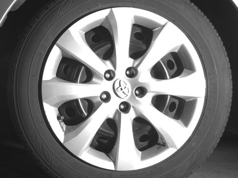 Used 2025 Toyota Corolla LE FWD image 12