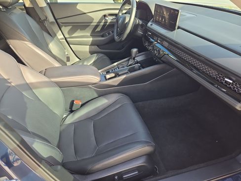 Used 2023 Honda Accord EX-L image 31