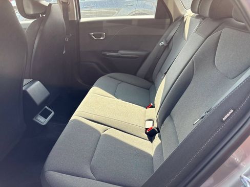 Used 2025 Kia K4 FWD image 25