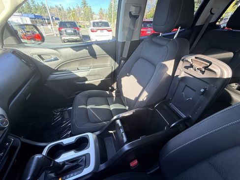 Used 2019 Chevrolet Colorado LT w/ LT Convenience Package image 25