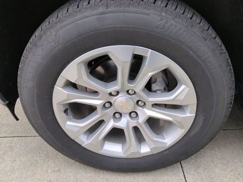 Certified 2024 Chevrolet Silverado 1500 LTZ w/ Technology Package image 10