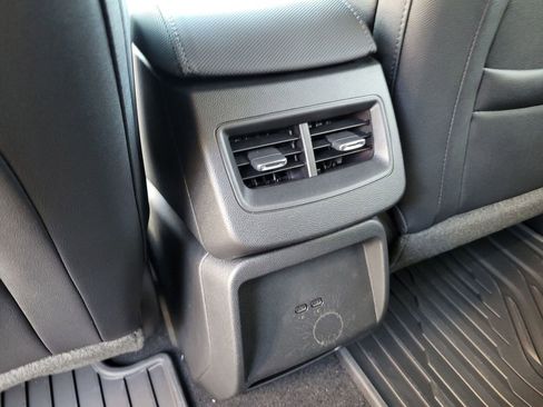 New 2026 Chevrolet Equinox EV LT image 20