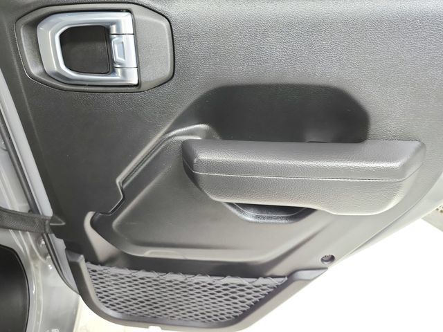 Used 2022 Jeep Gladiator Sport AWD/4WD image 37