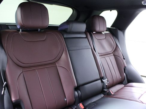 New 2025 Land Rover Range Rover Sport Dynamic SE image 12