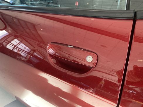 Used 2014 Dodge Challenger R/T image 8