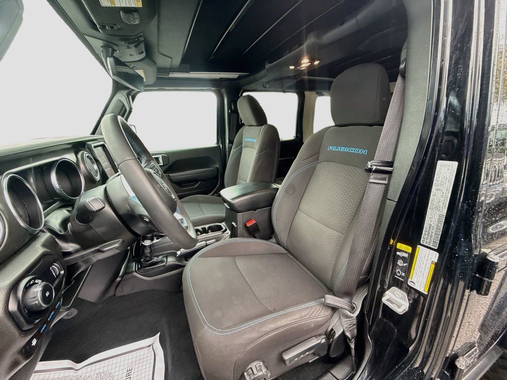 Used 2023 Jeep Wrangler Unlimited Rubicon 4xe AWD/4WD image 23