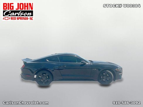 Used 2022 Ford Mustang GT Premium w/ Black Accent Package RWD image 7