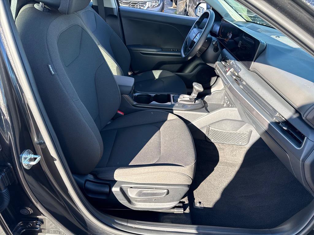 Certified 2026 Kia K4 FWD image 25