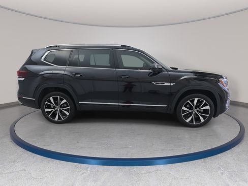 New 2026 Volkswagen Atlas SEL Premium R-Line AWD/4WD image 4