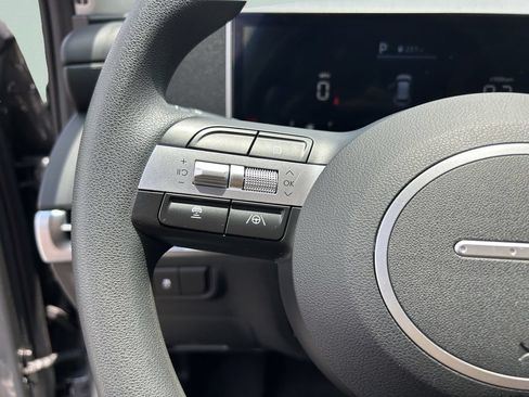 Certified 2025 Hyundai Tucson SE AWD/4WD image 27