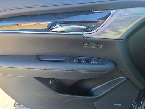 Certified 2025 Cadillac XT5 Premium Luxury image 23