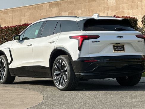 Used 2024 Chevrolet Blazer EV RS image 6
