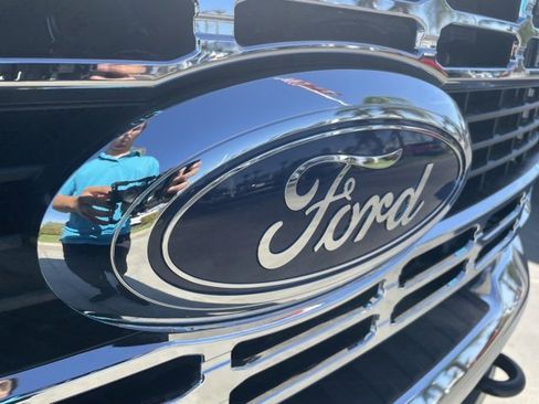 New 2026 Ford F250 XLT w/ FX4 Off-Road Package image 27