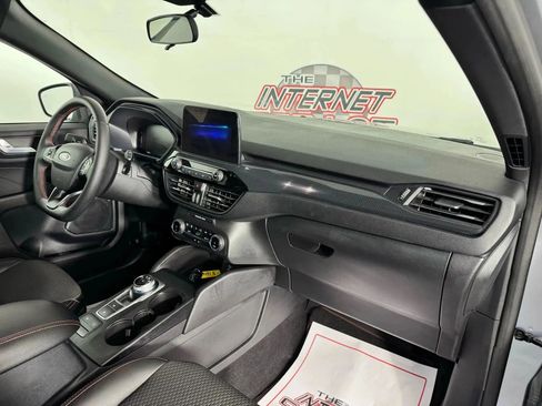 Used 2023 Ford Escape ST-Line image 12