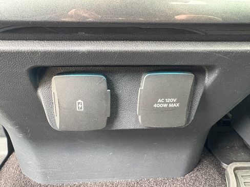 Used 2022 Ford F150 XLT w/ Equipment Group 302A High image 29