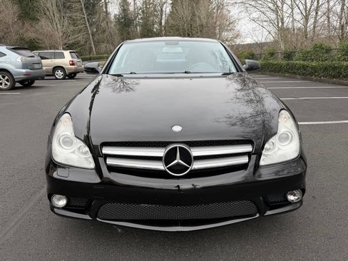 Used 2011 Mercedes-Benz CLS 550 image 2