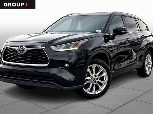Used 2023 Toyota Highlander Limited image 1