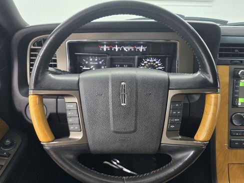 Used 2014 Lincoln Navigator 2WD w/ Equipment Group 101A image 23